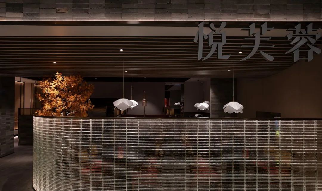 郑州餐饮设计推荐悦芙蓉新派川菜餐厅装修案例(图2)